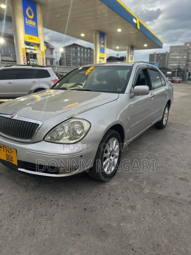 Toyota Brevis 2004 Silver