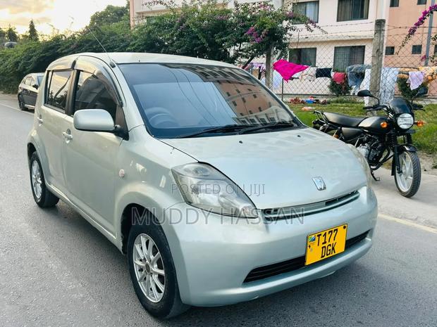Toyota Passo 2005 Blue