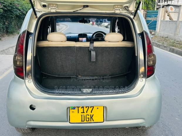Toyota Passo 2005 Blue