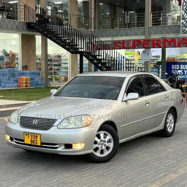Toyota Mark II 2002 Silver