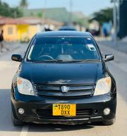 Toyota IST 2004 Black for sale