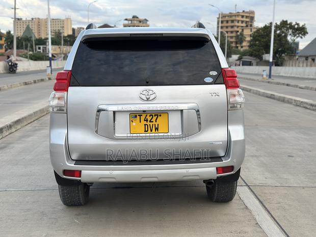Toyota Land Cruiser Prado 2.7 i 2010 Silver