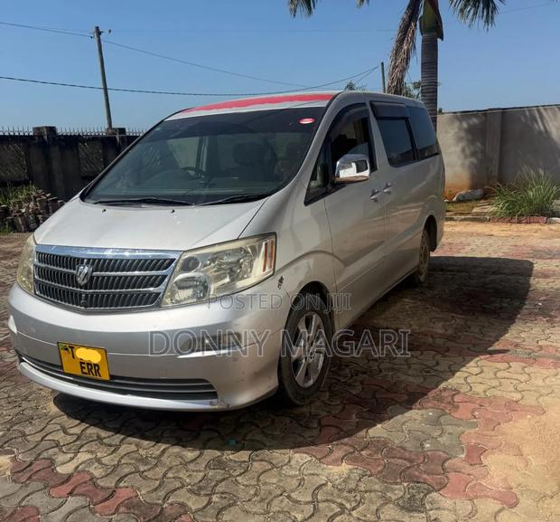 Toyota Alphard 2004 Silver