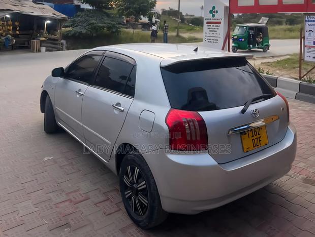Toyota Allex 2004 Silver