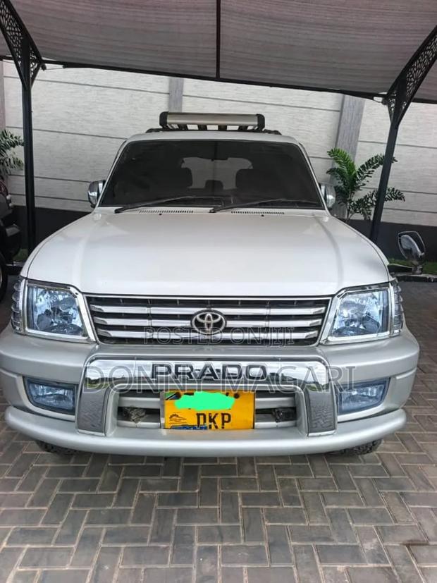 Toyota Land Cruiser Prado 2003 White