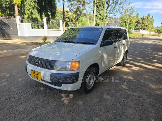 Toyota Probox 2007 White