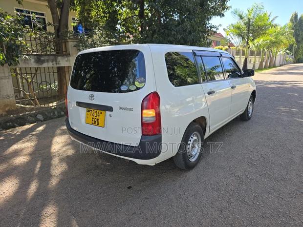 Toyota Probox 2007 White