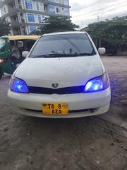 Toyota Platz 2001 White for sale