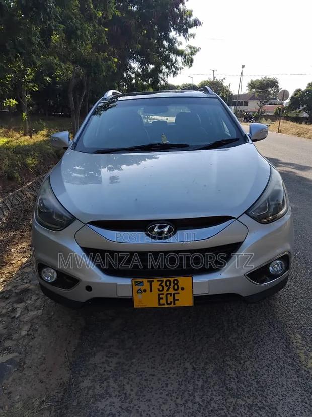 Hyundai Tucson 2014 Silver