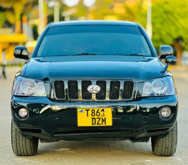 Toyota Kluger 2004 Black