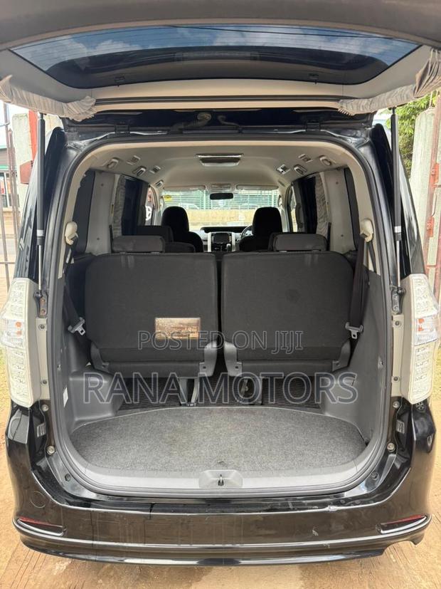 Toyota Noah 2008 Black