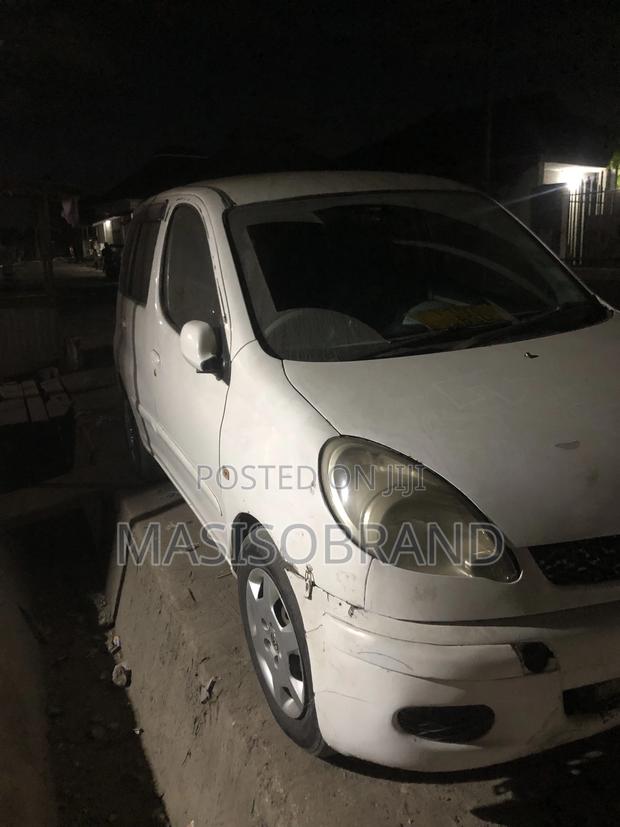 Toyota Fun Cargo 2002 White