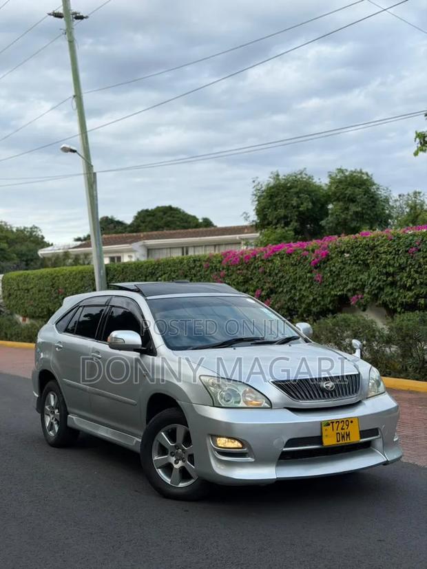 Toyota Harrier 2005 Silver