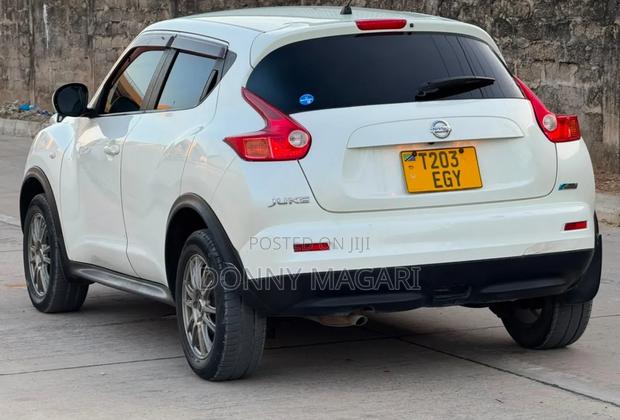 Nissan Juke 2011 White