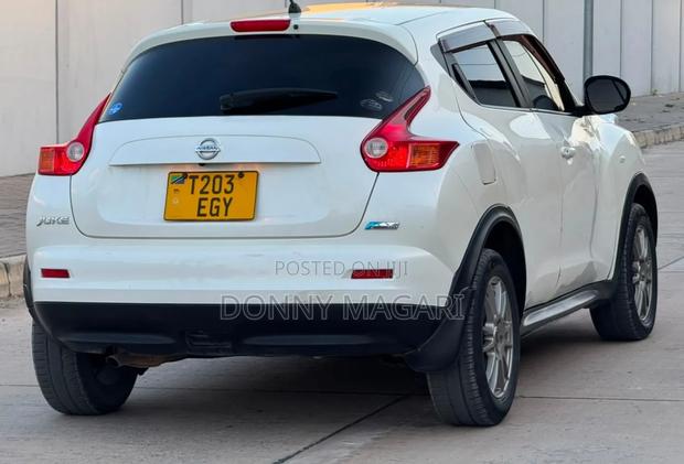 Nissan Juke 2011 White