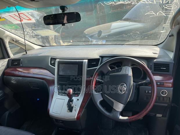 Toyota Alphard 2006 Black