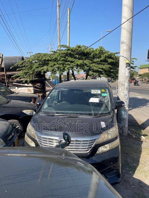 Toyota Alphard 2006 Black