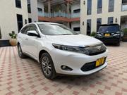 Toyota Harrier 2015 White for sale