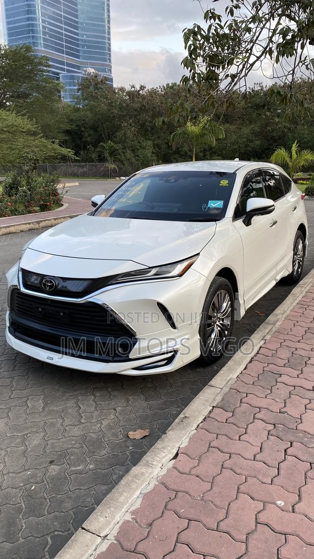 Toyota Harrier 2022 White