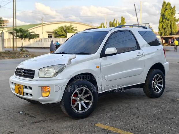 Toyota RAV4 2007 White