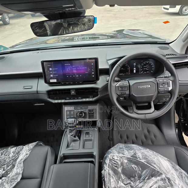 New Toyota Hilux 2025 Matt Black