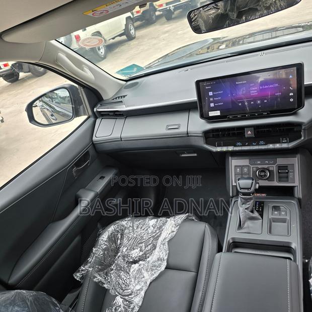 New Toyota Hilux 2025 Matt Black