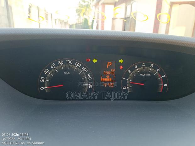 Toyota Ractis 1.5 AWD 2007 Silver