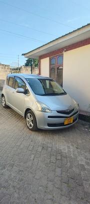 Toyota Ractis 1.5 AWD 2007 Silver for sale
