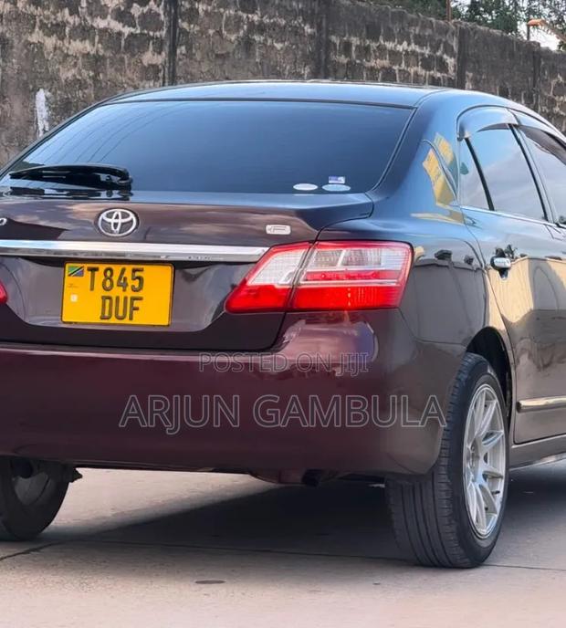 Toyota Premio 2008 Red