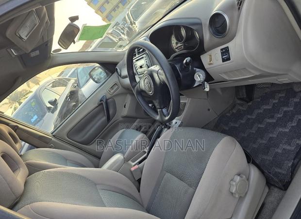 Toyota RAV4 Automatic 2000 Gold
