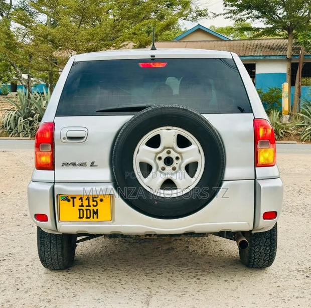 Toyota RAV4 2002 Beige
