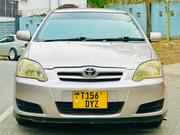 Toyota Corolla RunX 2006 Gold for sale