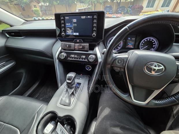 Toyota Harrier 2.0 2020 White