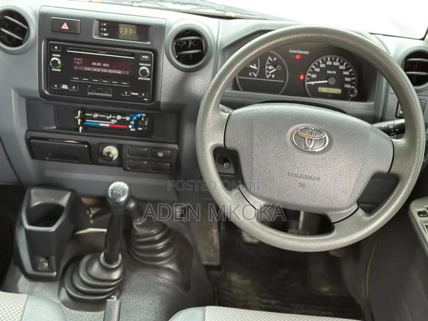 Toyota Land Cruiser 2018 White