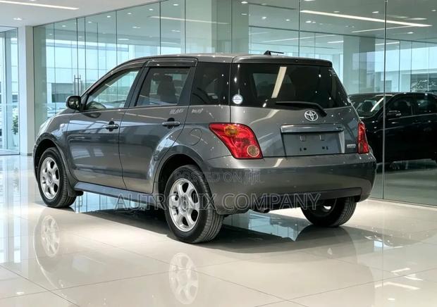 Toyota IST 2004 Gray