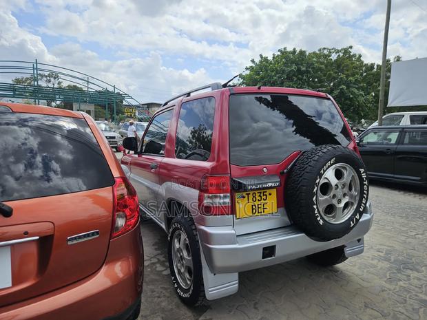 Mitsubishi Pajero Mini 2006 Red
