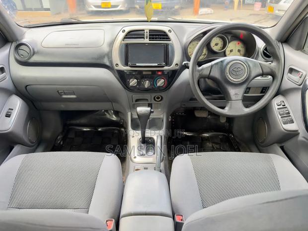 Toyota RAV4 2005 Silver