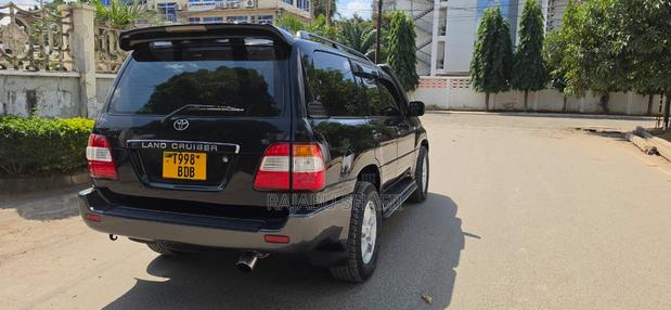 Toyota Land Cruiser 100 4.2 2006 Black