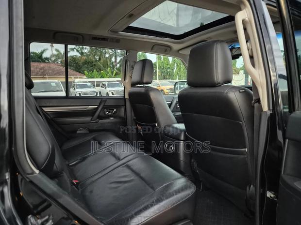 Mitsubishi Pajero 2008 Black