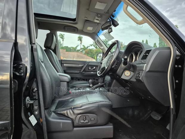 Mitsubishi Pajero 2008 Black