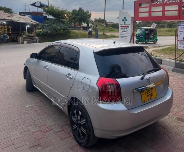 Toyota Allex 2003 Silver