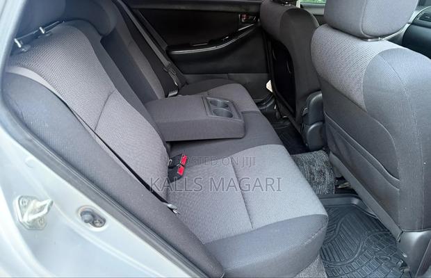Toyota Allex 2004 Silver
