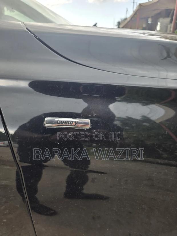 BMW 320i 2013 Black