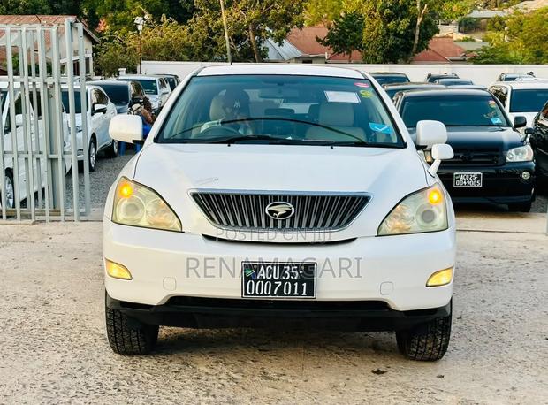 Toyota Harrier 2006 White