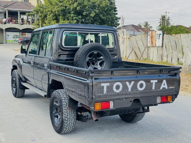 Toyota Land Cruiser 79 Series 2021 Gray