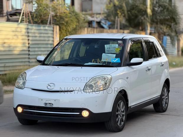 Mazda Verisa 2012 White
