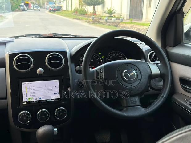 Mazda Verisa 2012 White