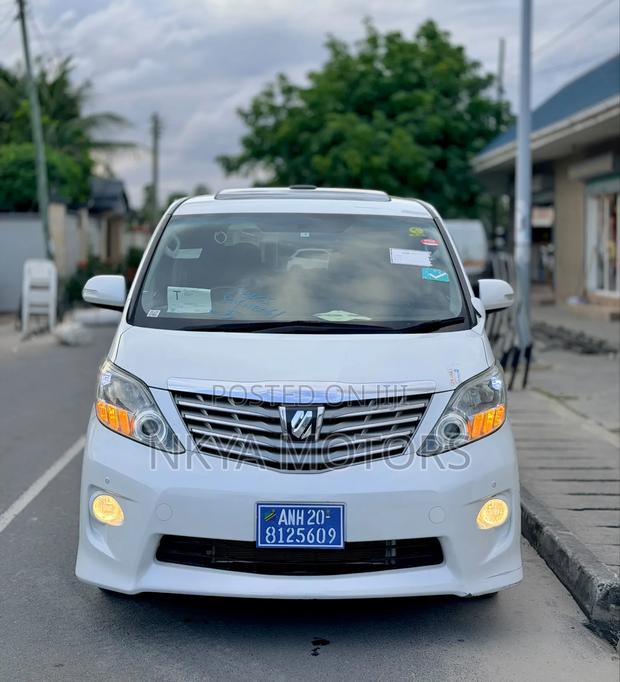 Toyota Alphard 2010 White