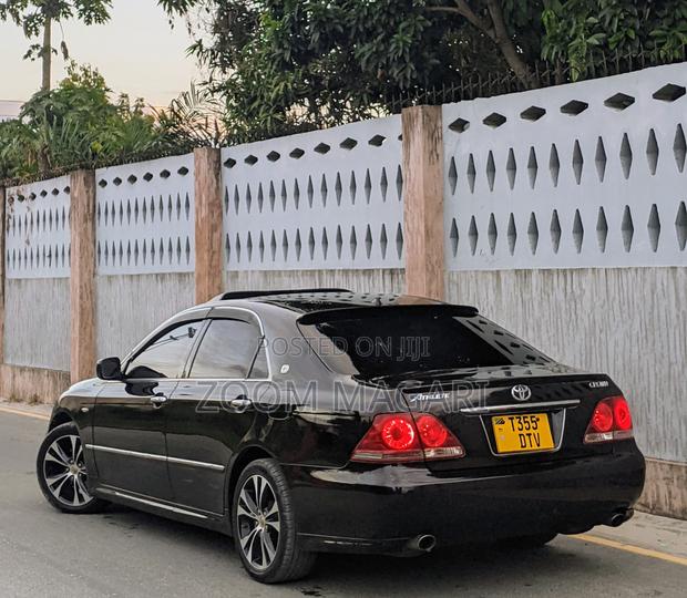 Toyota Crown 2007 Black