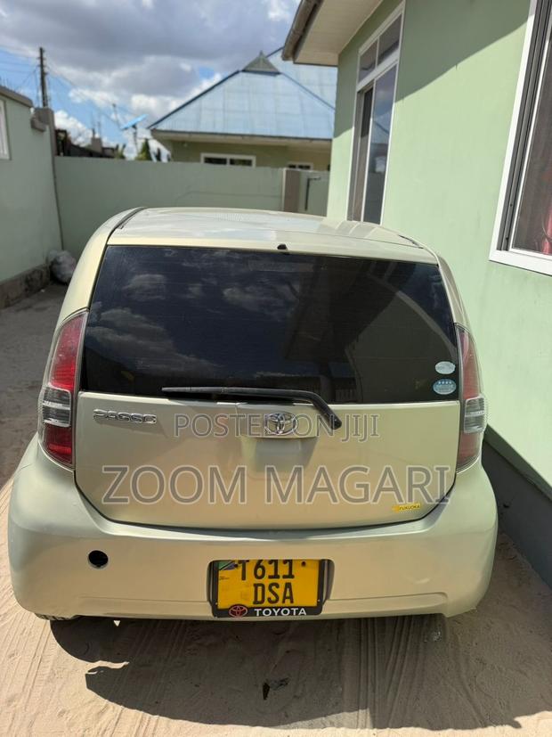 Toyota Passo 2006 Green